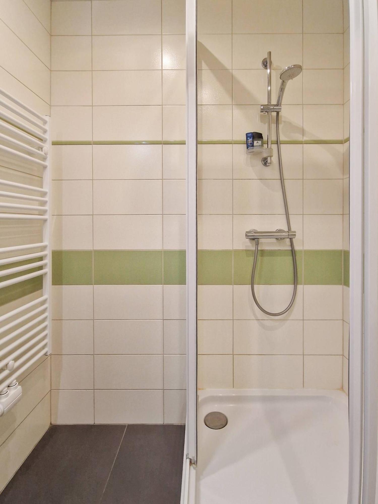 Josef Wolfik Strasse 10 Apartment Штокерау Номер фото