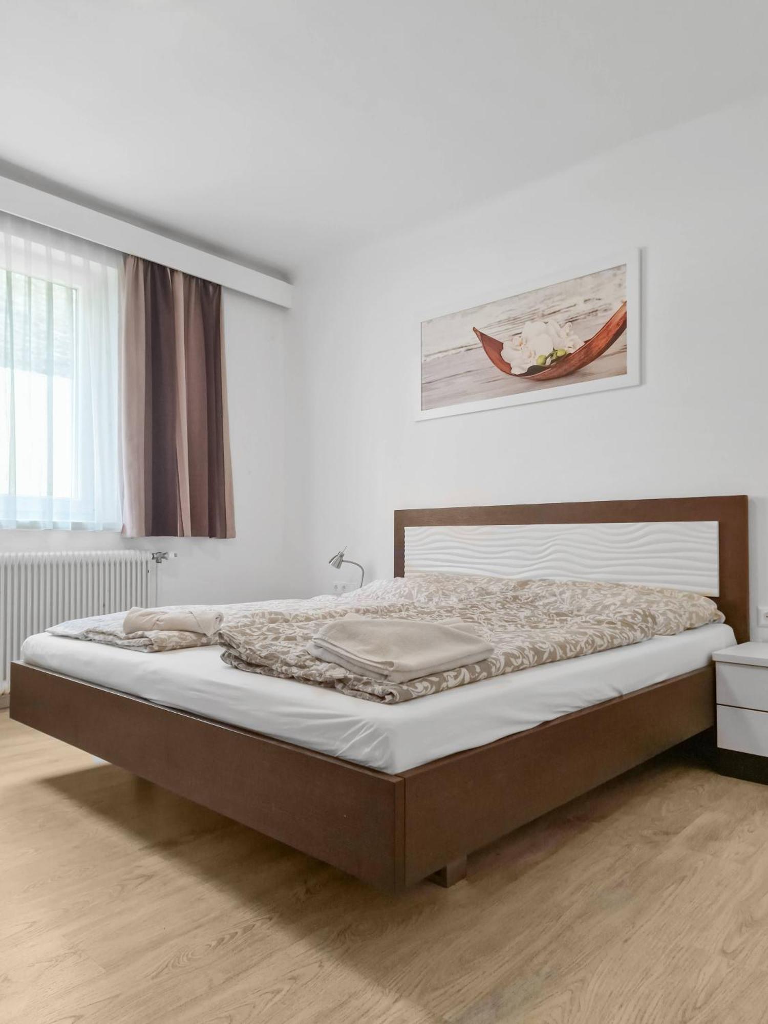 Josef Wolfik Strasse 10 Apartment Штокерау Номер фото